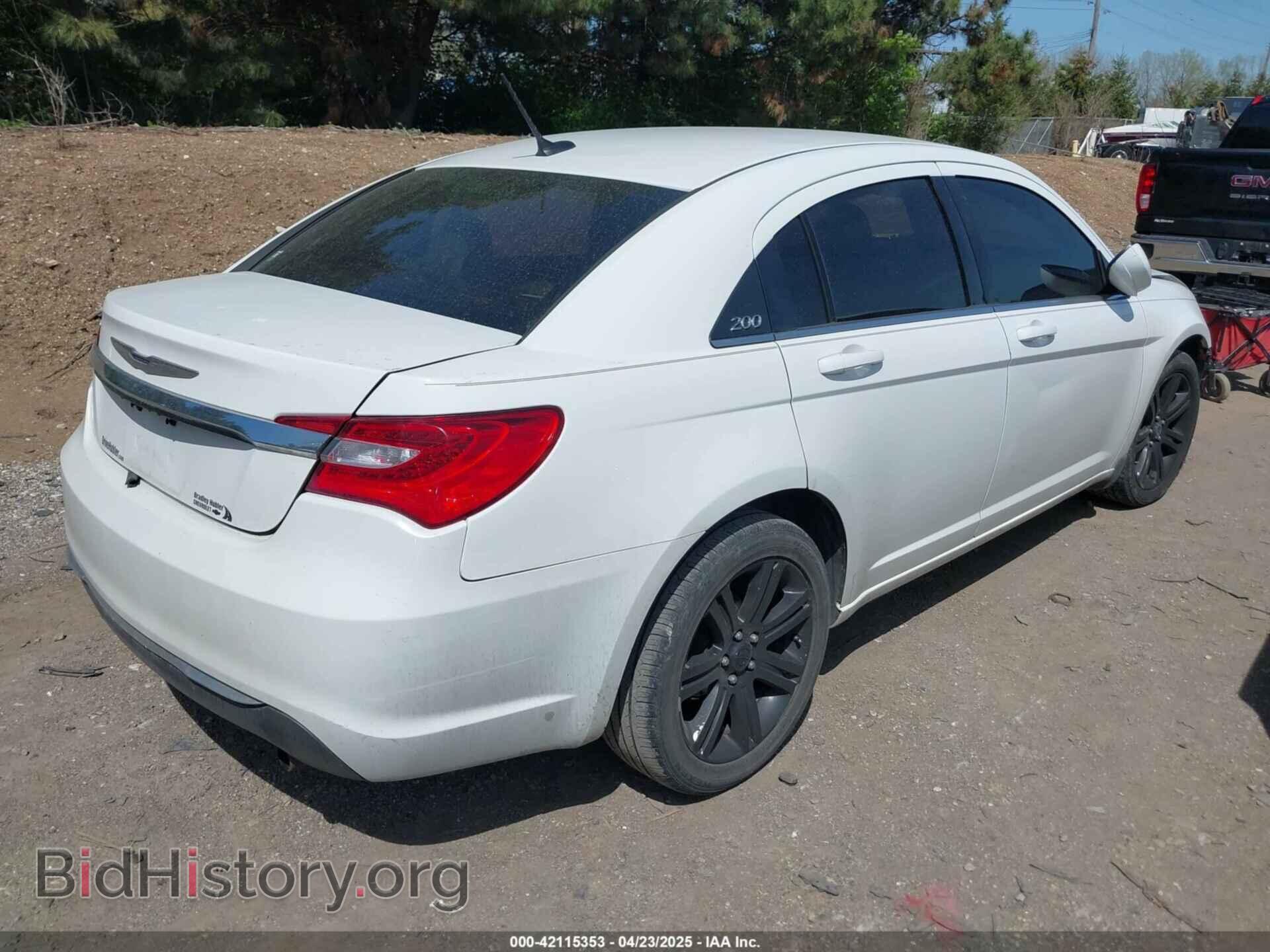 2011 CHRYSLER 200 - VIN: 1C3BC1FB0BN569990 - Фото 4