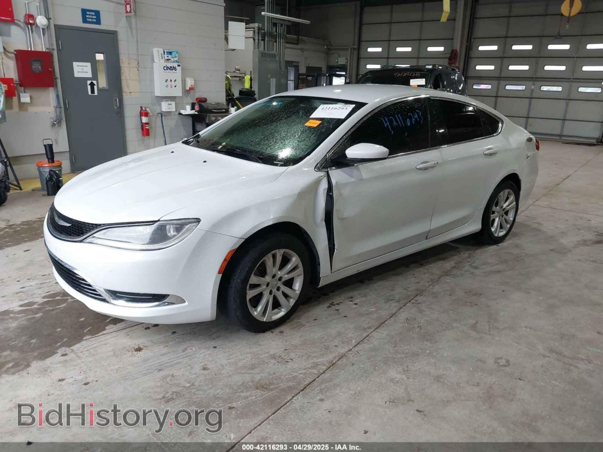 2015 CHRYSLER 200 - VIN: 1C3CCCAB0FN690385 - Фото 2