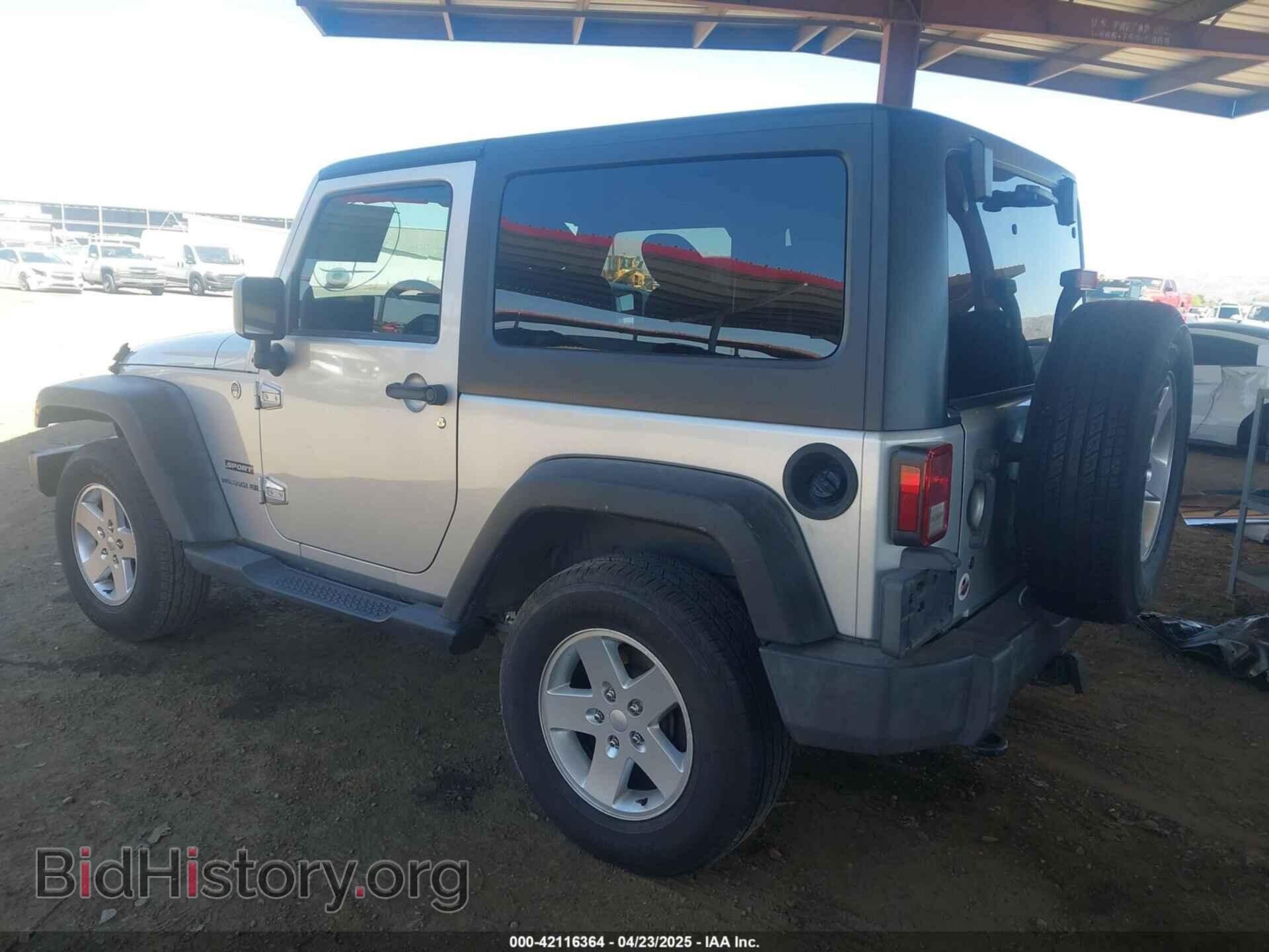 2011 JEEP WRANGLER - VIN: 1J4AA2D16BL574453 - Фото 3