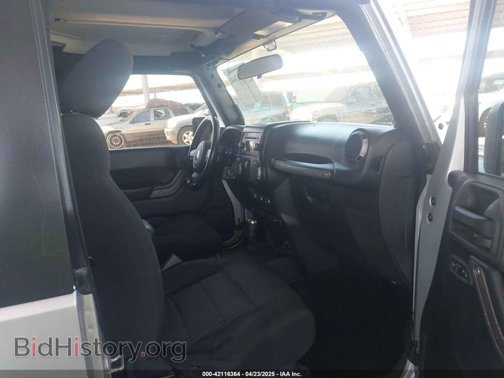 2011 JEEP WRANGLER - VIN: 1J4AA2D16BL574453 - Фото 5