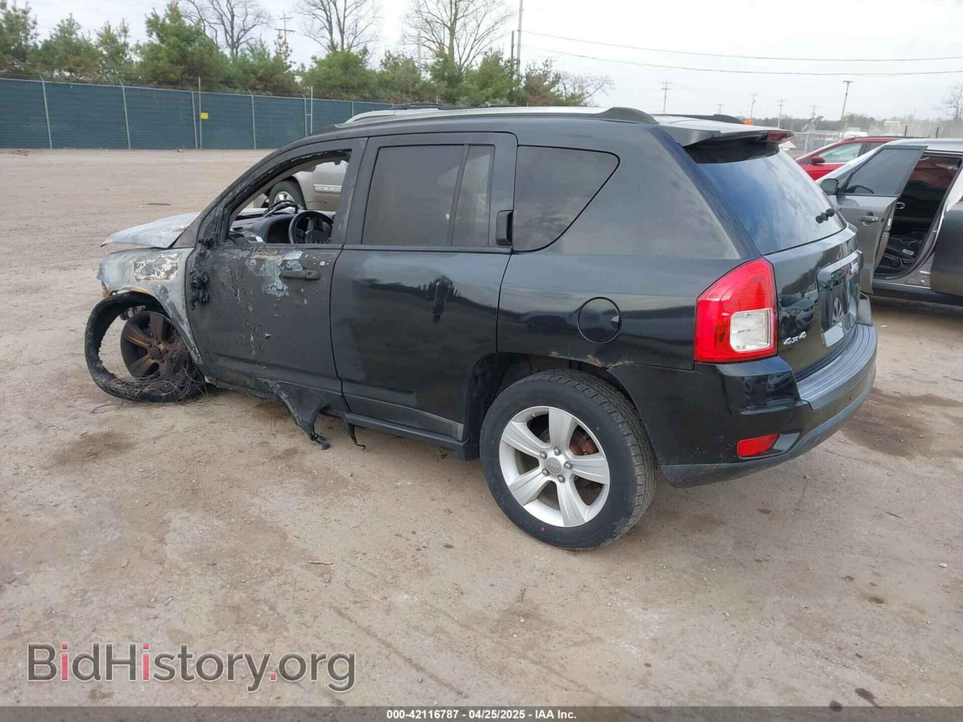 2011 JEEP COMPASS - VIN: 1J4NF1FB9BD145434 - Фото 3