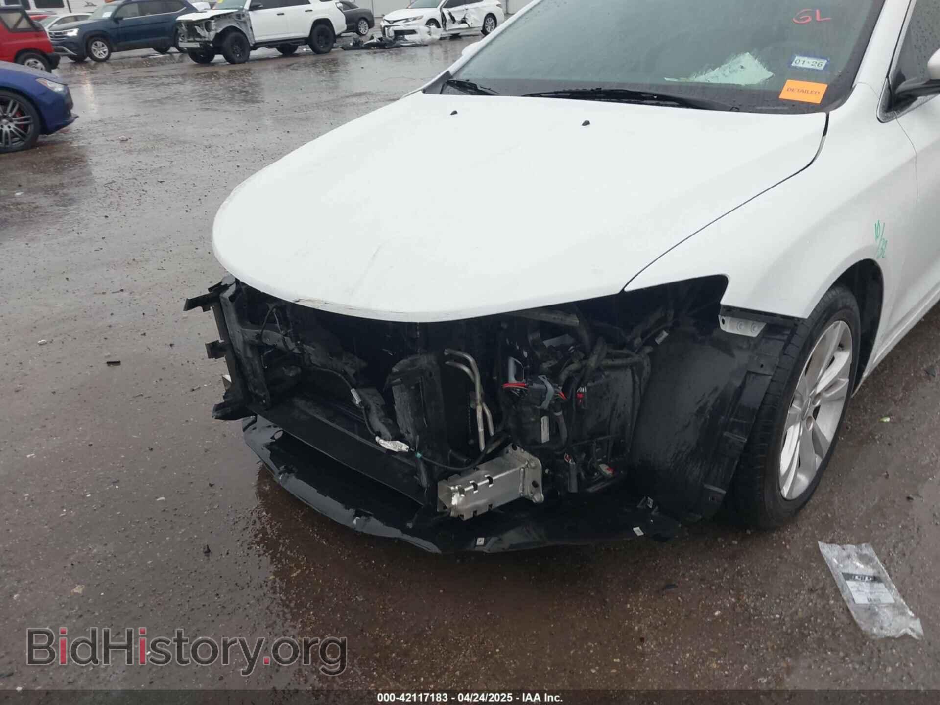 2016 CHRYSLER 200 - VIN: 1C3CCCAB5GN166389 - Фото 6