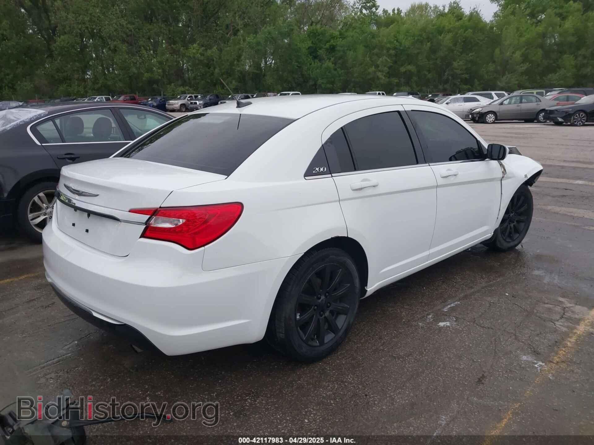 2011 CHRYSLER 200 - VIN: 1C3BC1FB6BN549873 - Фото 4