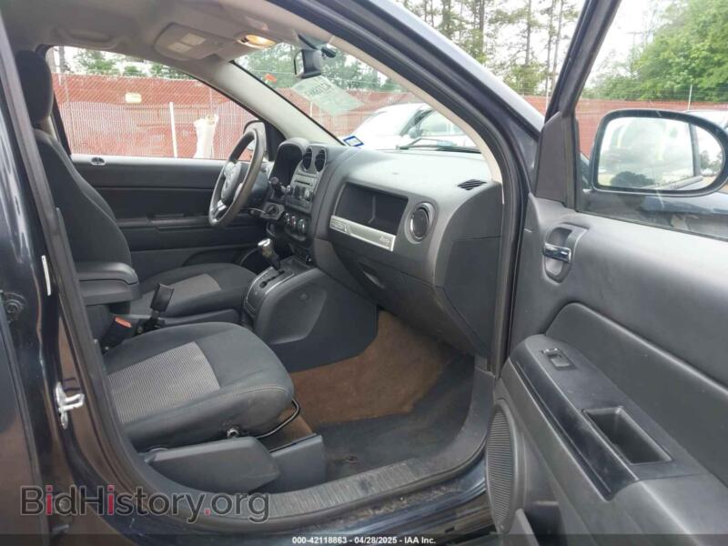 2014 Jeep COMPASS (VIN 1C4NJCBA1ED725875) — photo 5 of 17