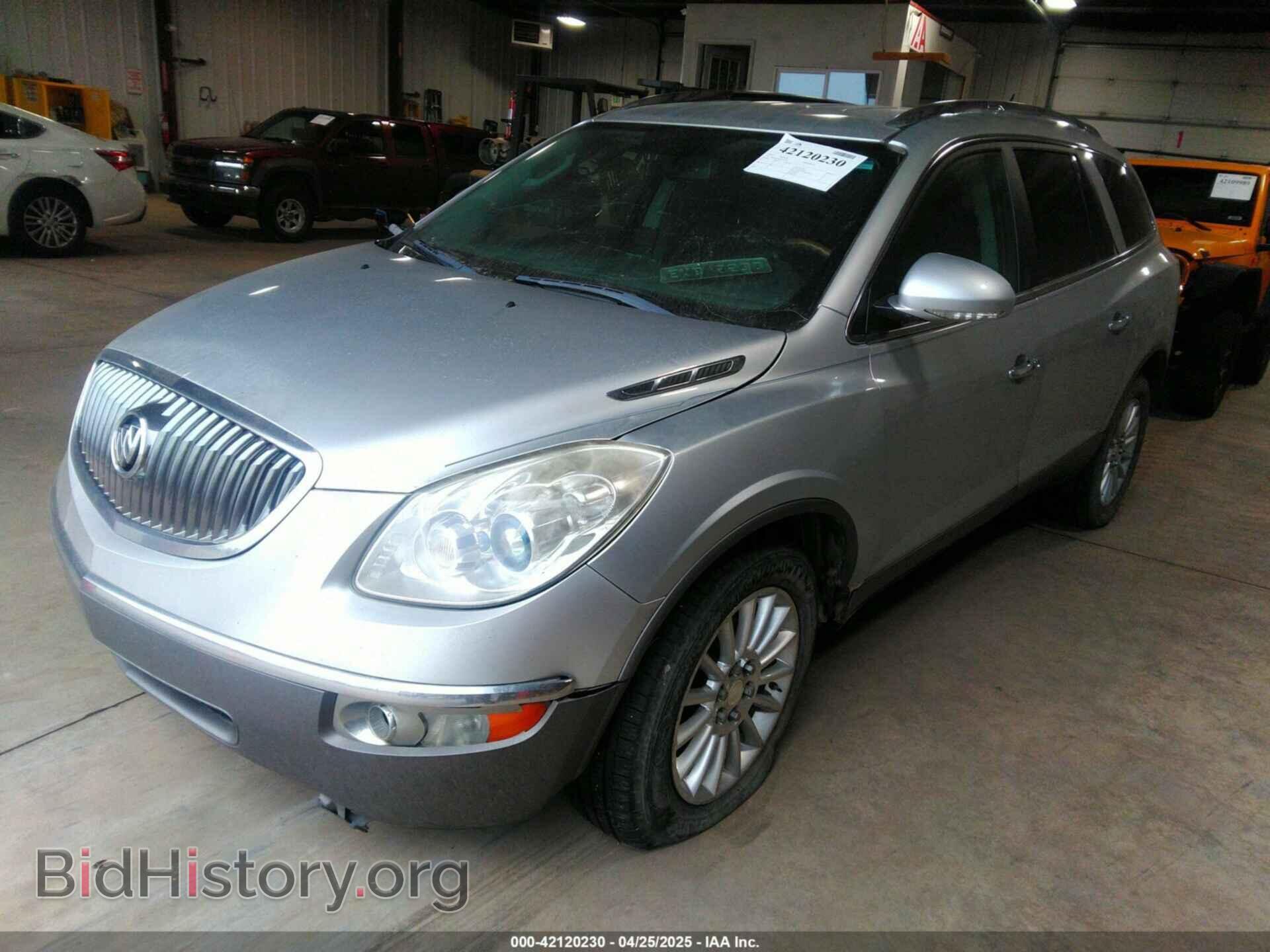 2012 BUICK ENCLAVE - VIN: 5GAKRBED7CJ266797 - Фото 2