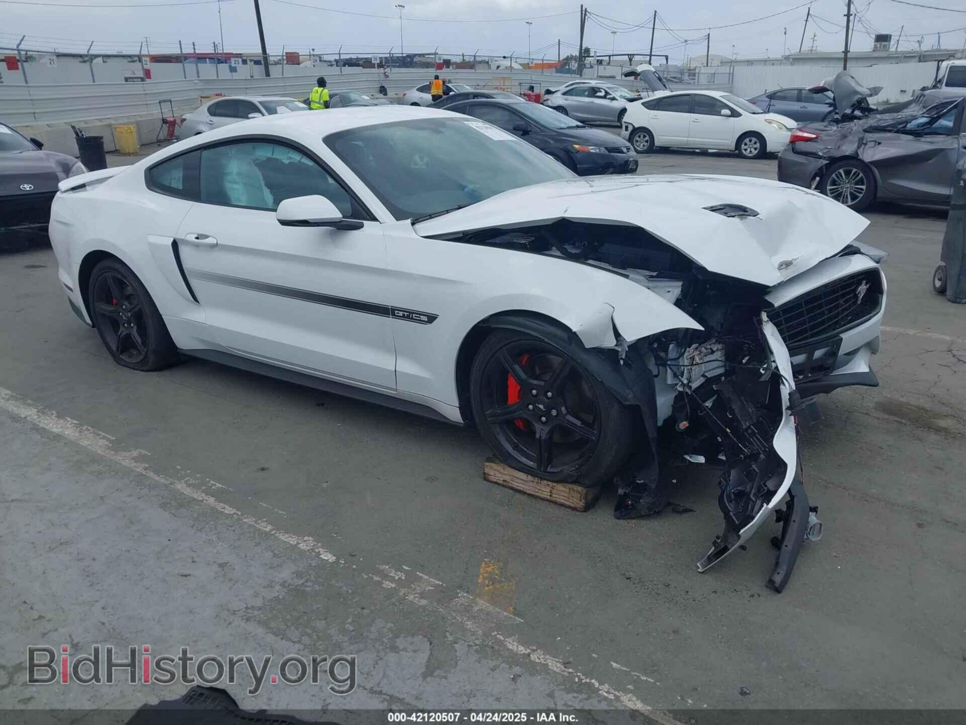 Photo 1FA6P8CF4L5176793 - FORD MUSTANG 2020