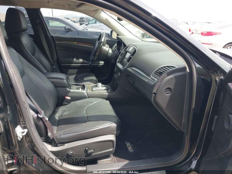 2015 Chrysler 300C (VIN 2C3CCAEG7FH818205) — фото 5 из 17