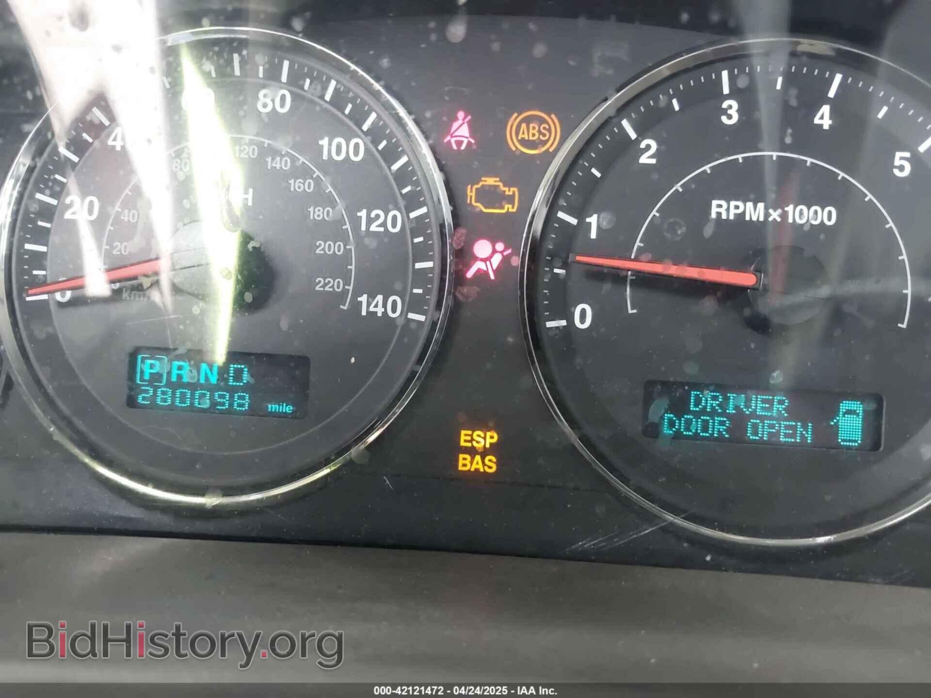 2006 JEEP COMMANDER - VIN: 1J8HG48K86C191324 - Photo 7