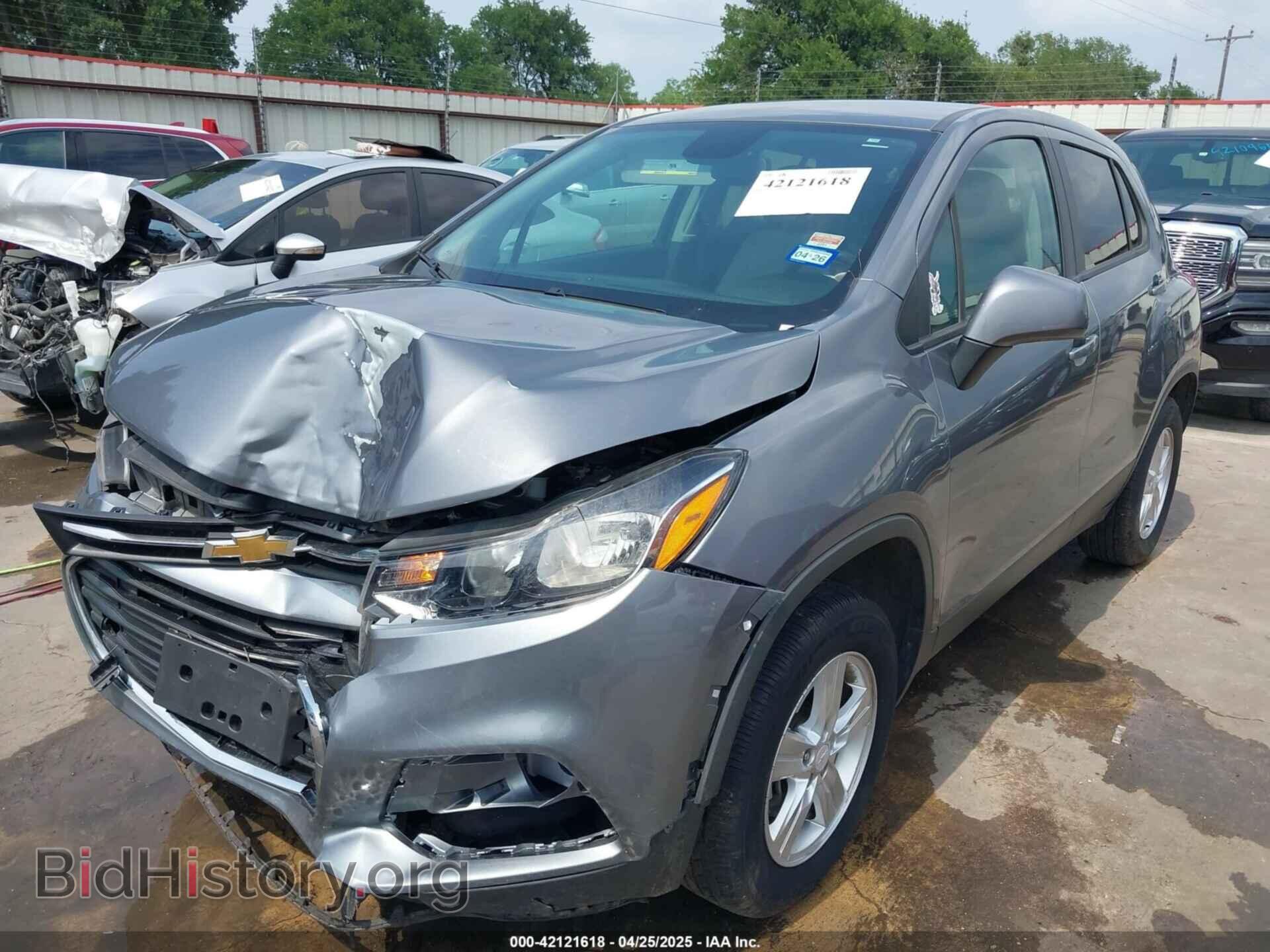 2020 CHEVROLET TRAX - VIN: 3GNCJNSB4LL195895 - Фото 2