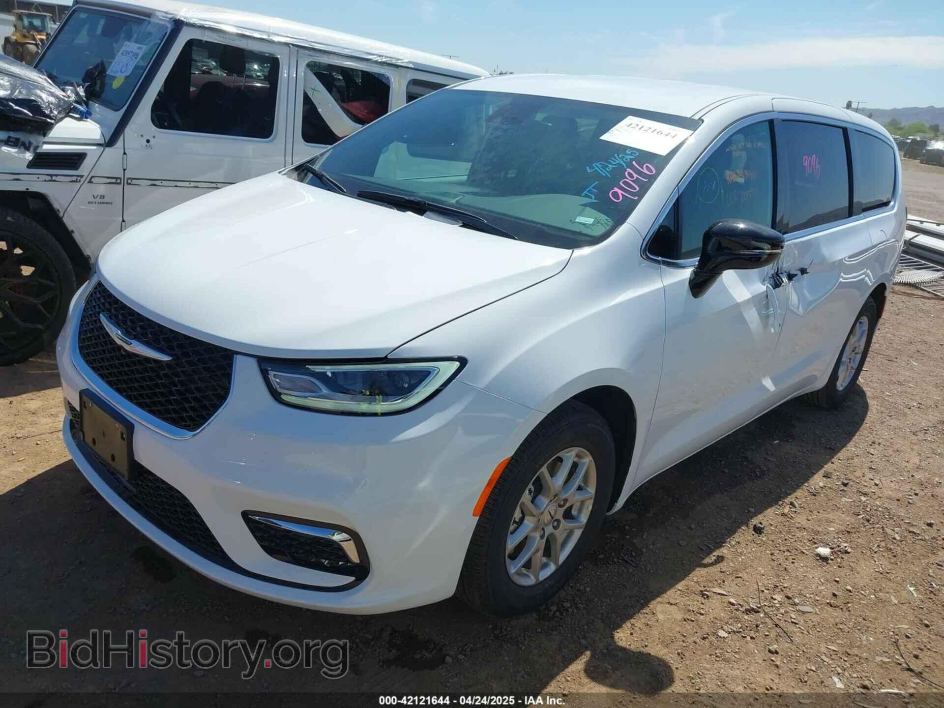 2025 CHRYSLER PACIFICA - VIN: 2C4RC1BG3SR554379 - Фото 2