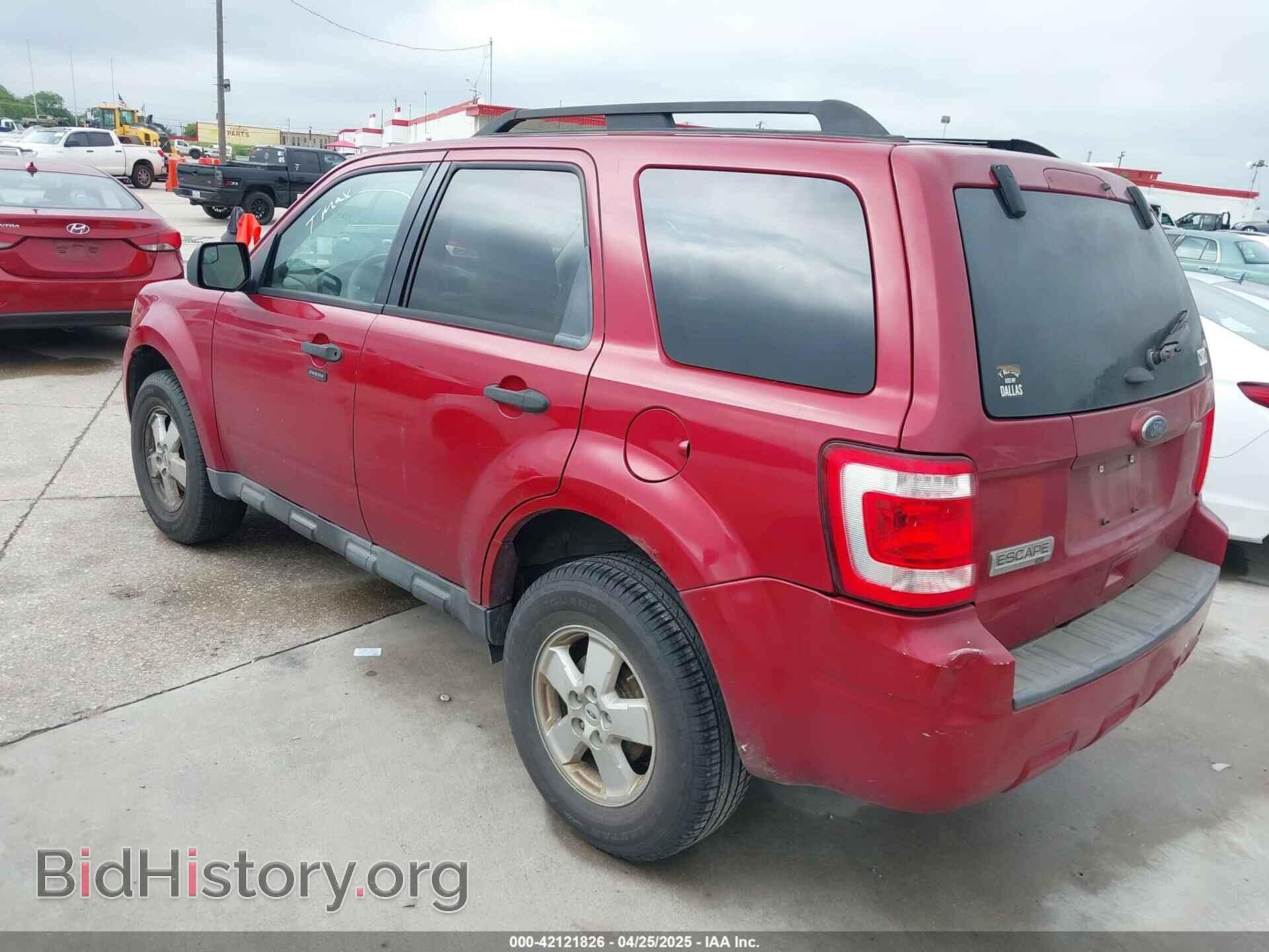 2011 FORD ESCAPE - VIN: 1FMCU0D78BKB51471 - Фото 3