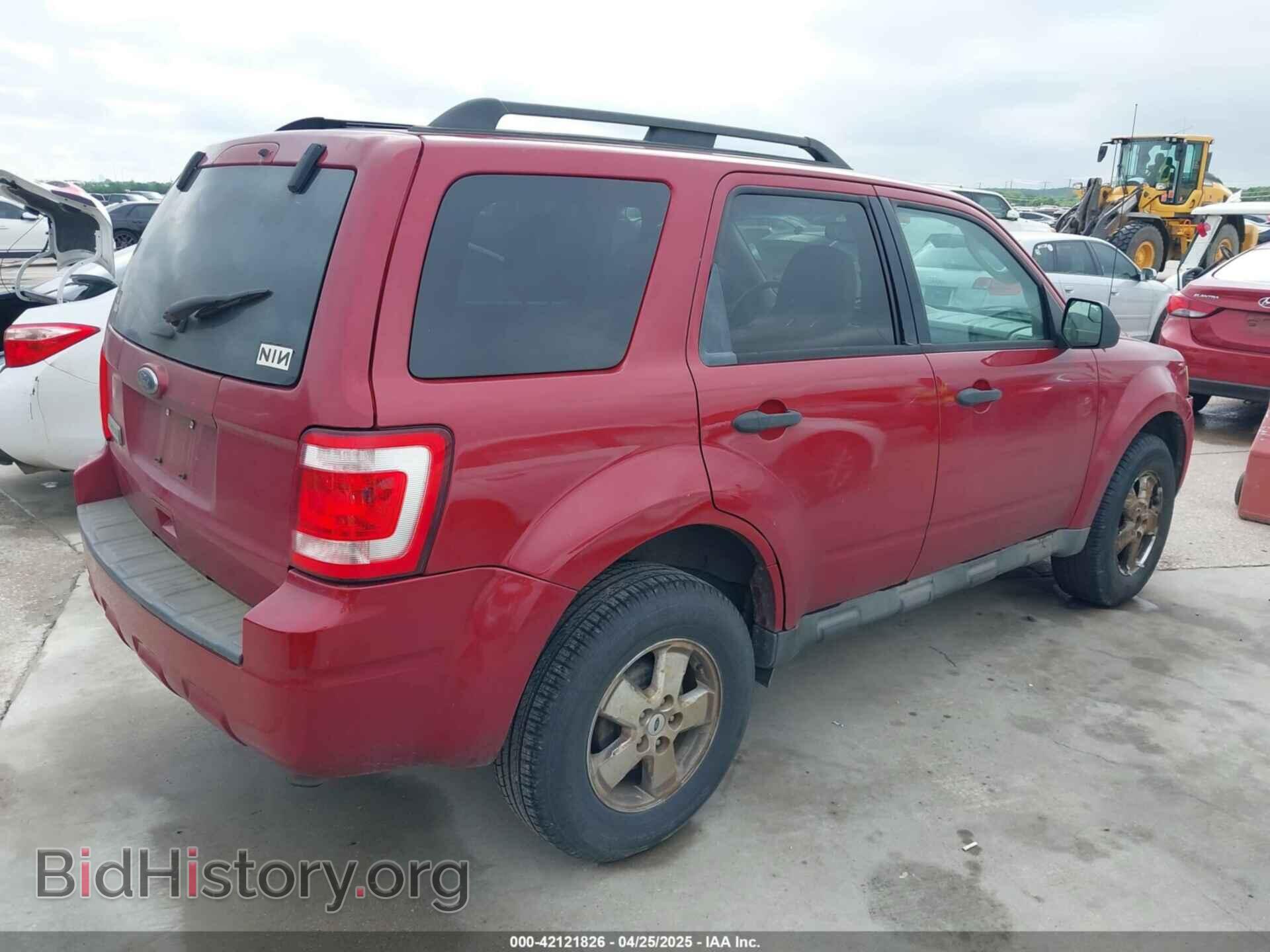 2011 FORD ESCAPE - VIN: 1FMCU0D78BKB51471 - Фото 4