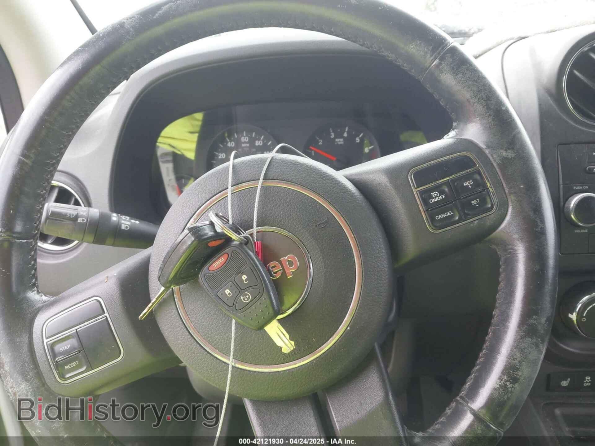 2011 JEEP COMPASS - VIN: 1J4NT1FB1BD192076 - Photo 11