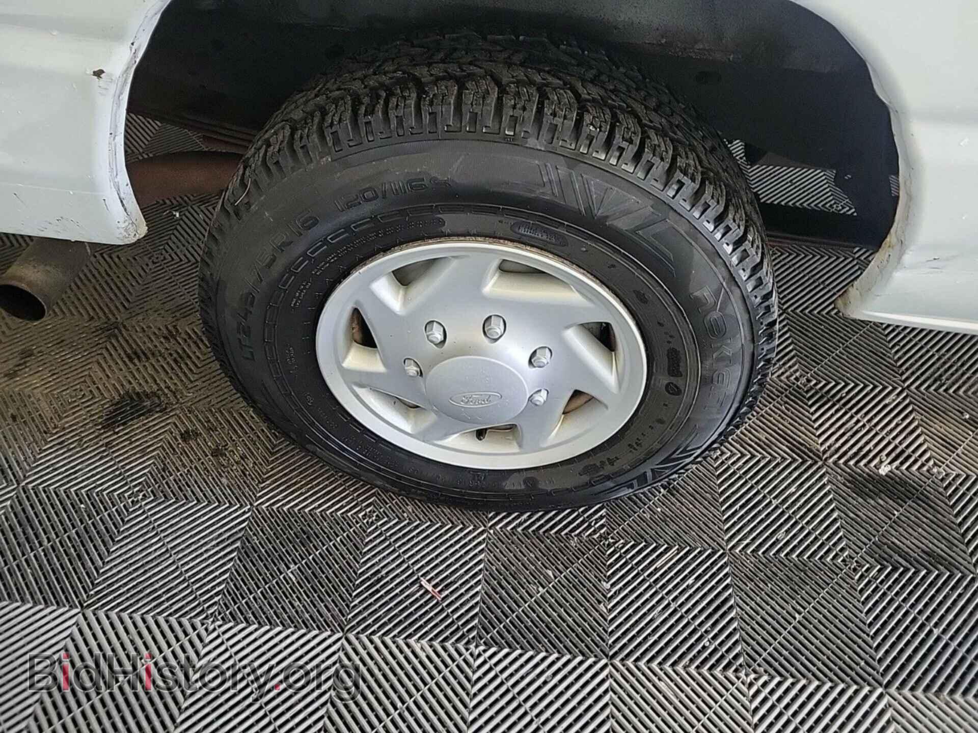 2011 FORD ECONOLINE - VIN: 1FTNE2EL2BDB34977 - Фото 37
