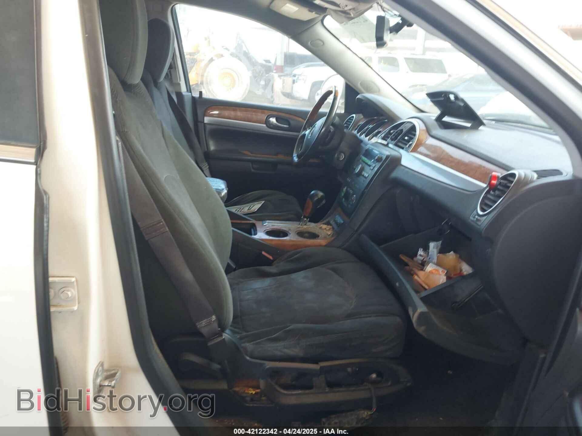 2011 BUICK ENCLAVE - VIN: 5GAKRAED8BJ120580 - Фото 5