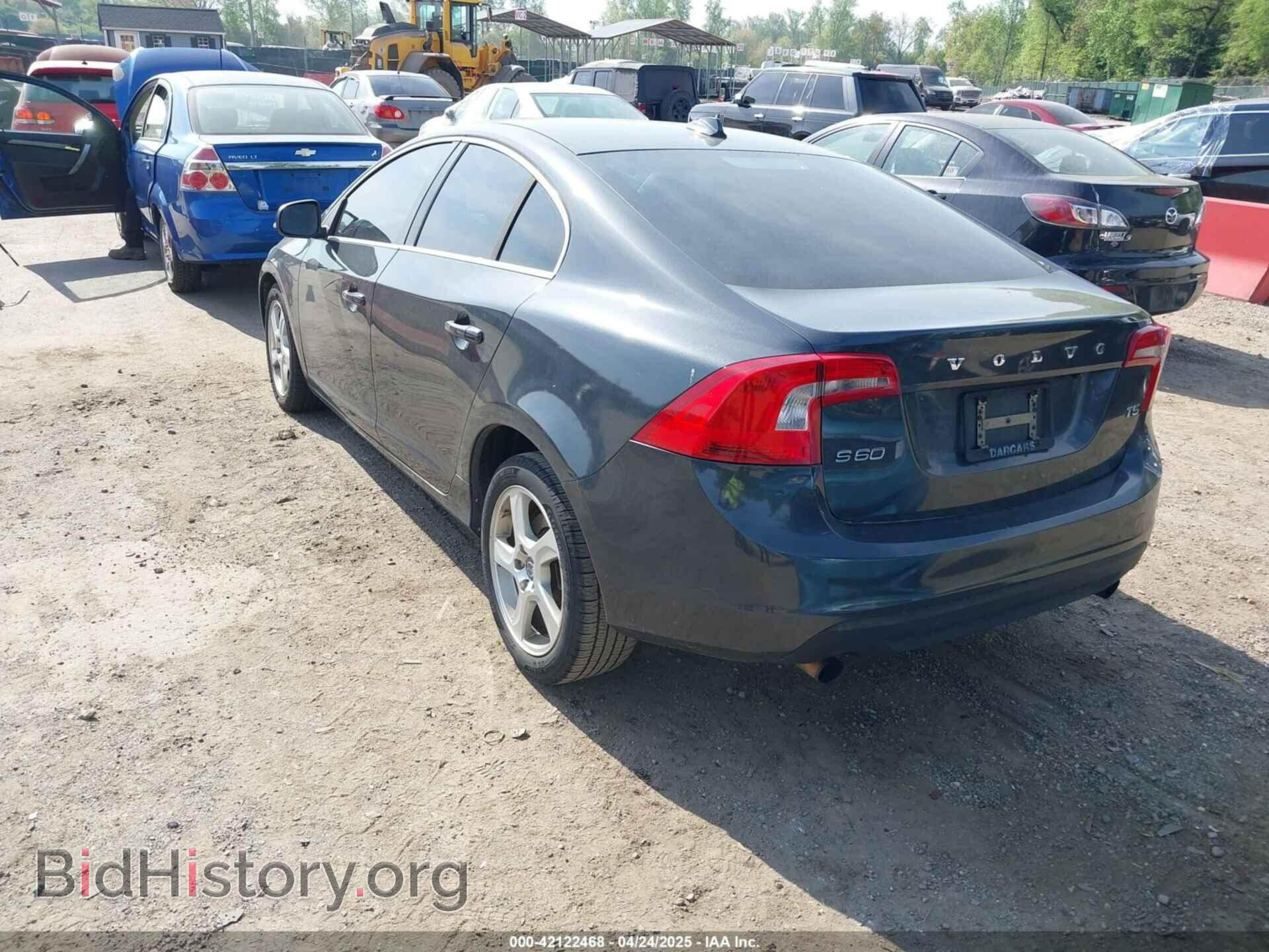2012 VOLVO S60 - VIN: YV1622FSXC2057110 - Фото 3
