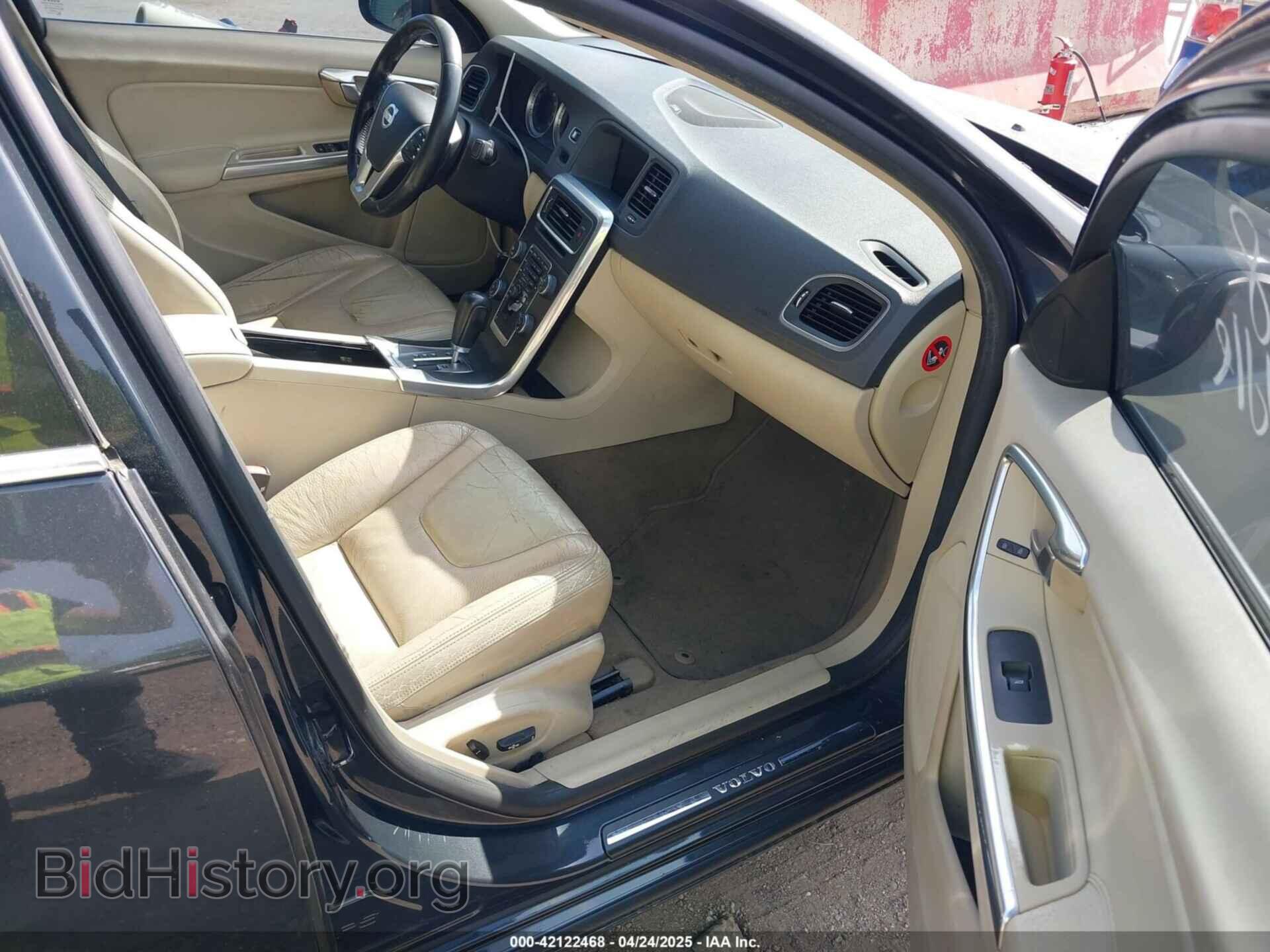 2012 VOLVO S60 - VIN: YV1622FSXC2057110 - Фото 5