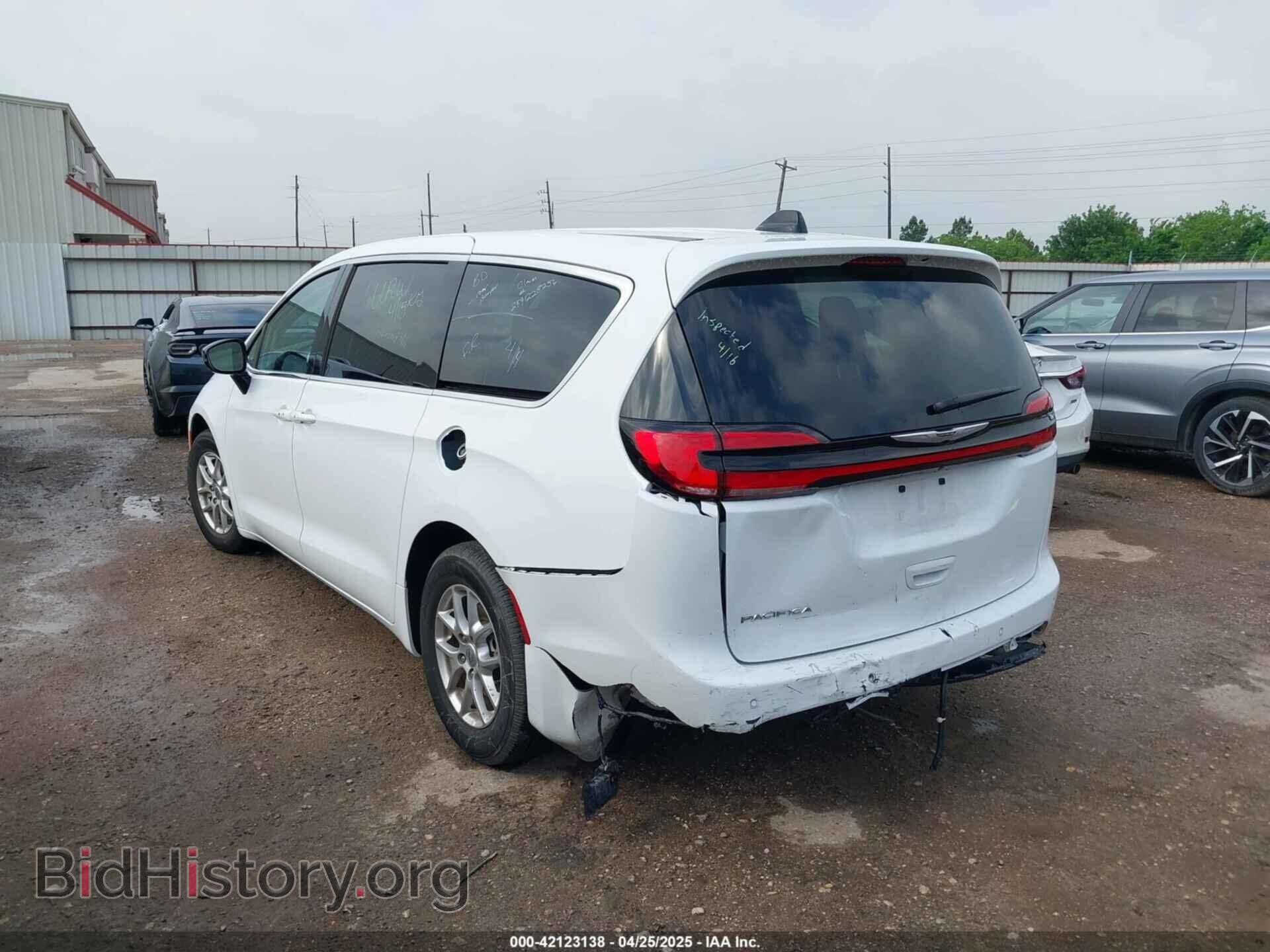 2024 CHRYSLER PACIFICA - VIN: 2C4RC1BGXRR145399 - Фото 3