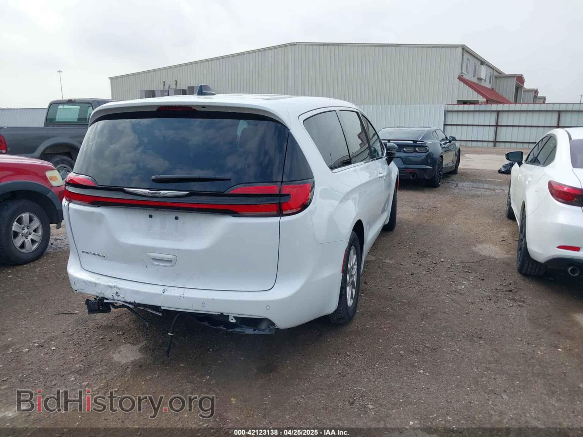 2024 CHRYSLER PACIFICA - VIN: 2C4RC1BGXRR145399 - Фото 4