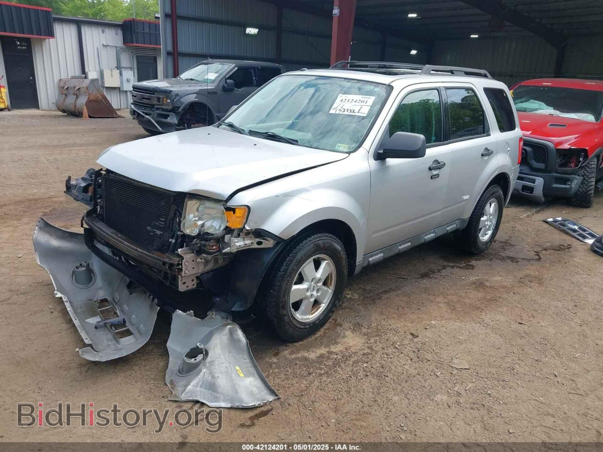 2010 FORD ESCAPE - VIN: 1FMCU0D77AKB01921 - Photo 2