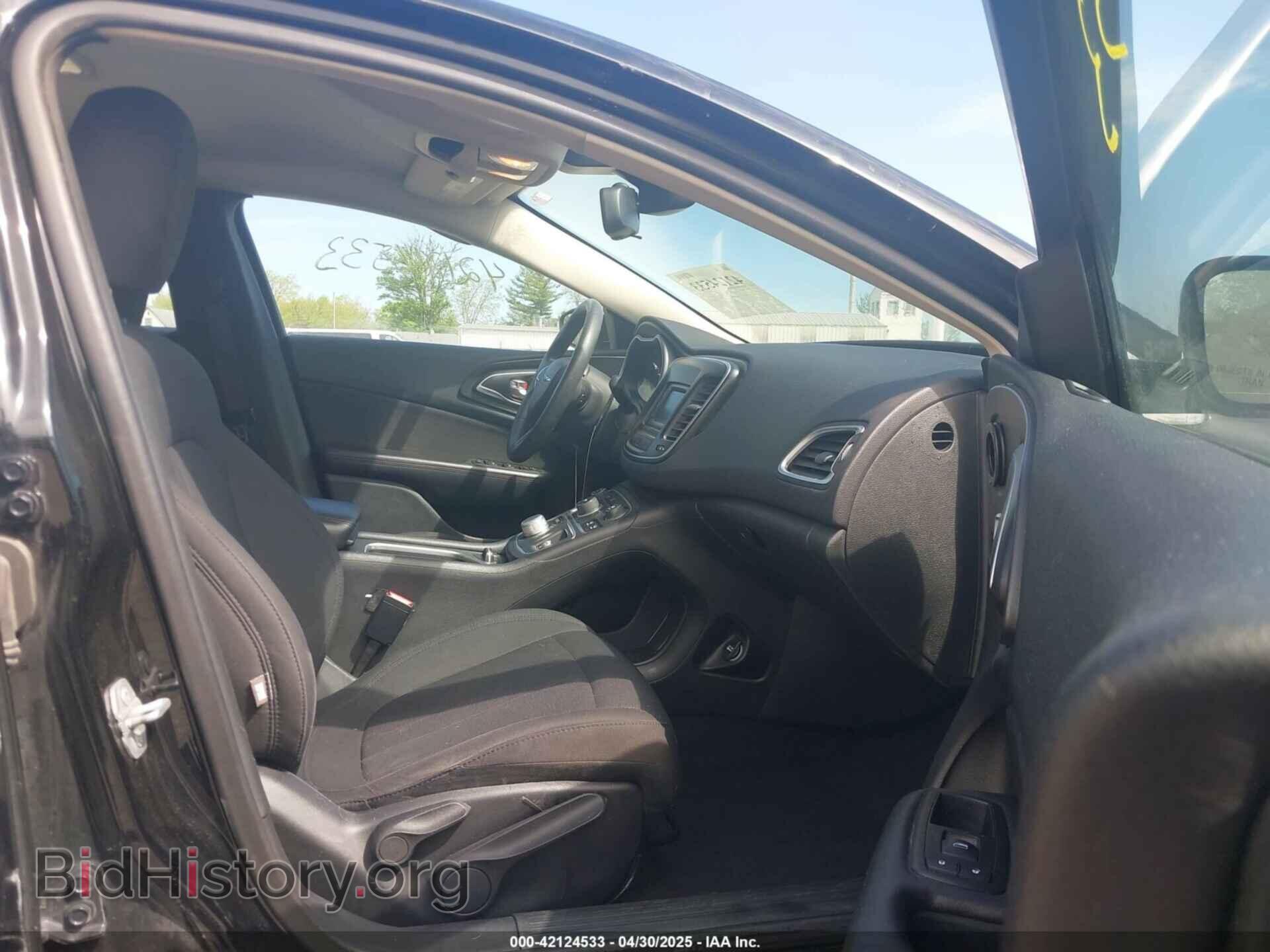 2016 CHRYSLER 200 - VIN: 1C3CCCFB2GN158534 - Photo 5