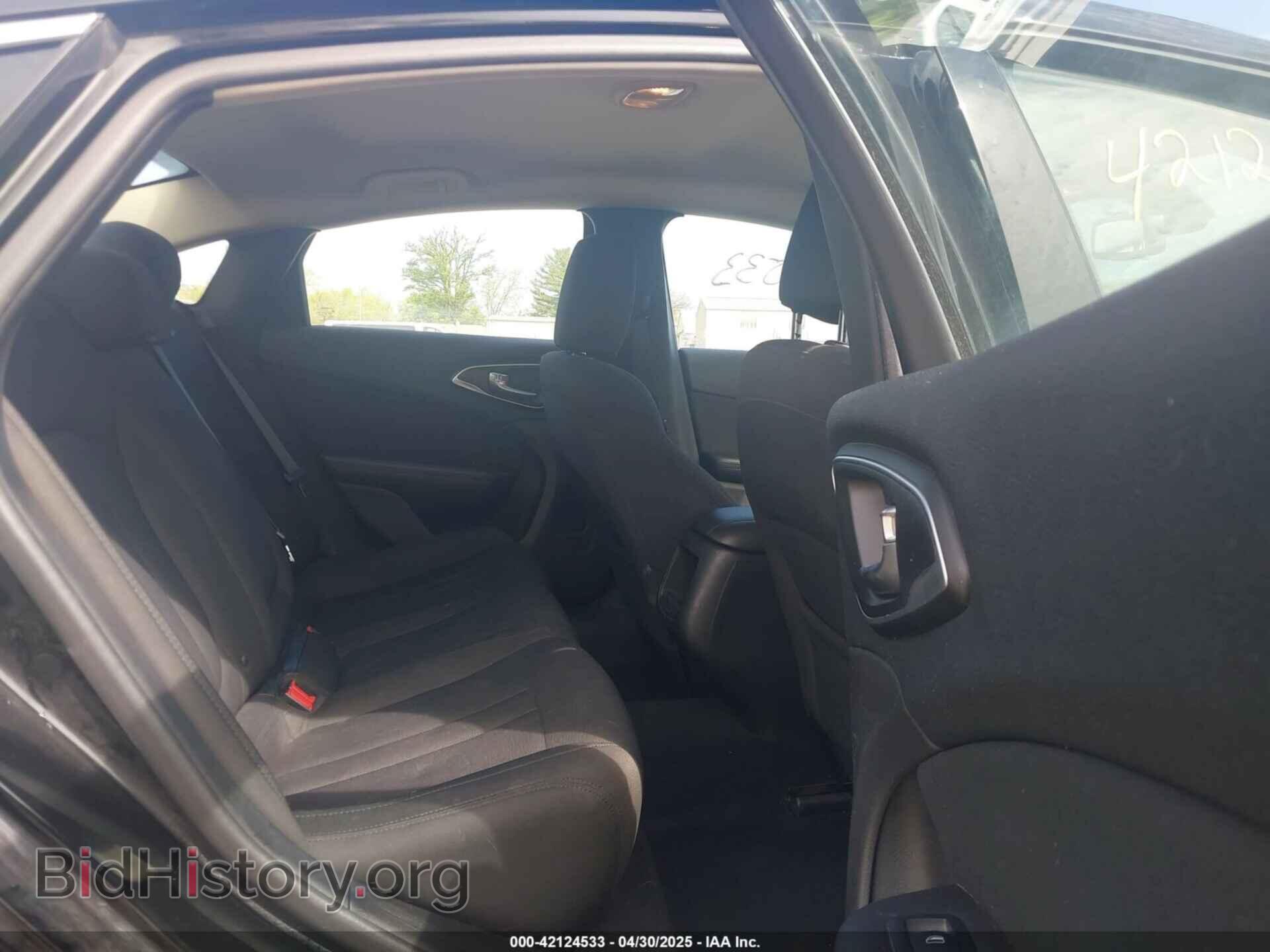 2016 CHRYSLER 200 - VIN: 1C3CCCFB2GN158534 - Photo 8
