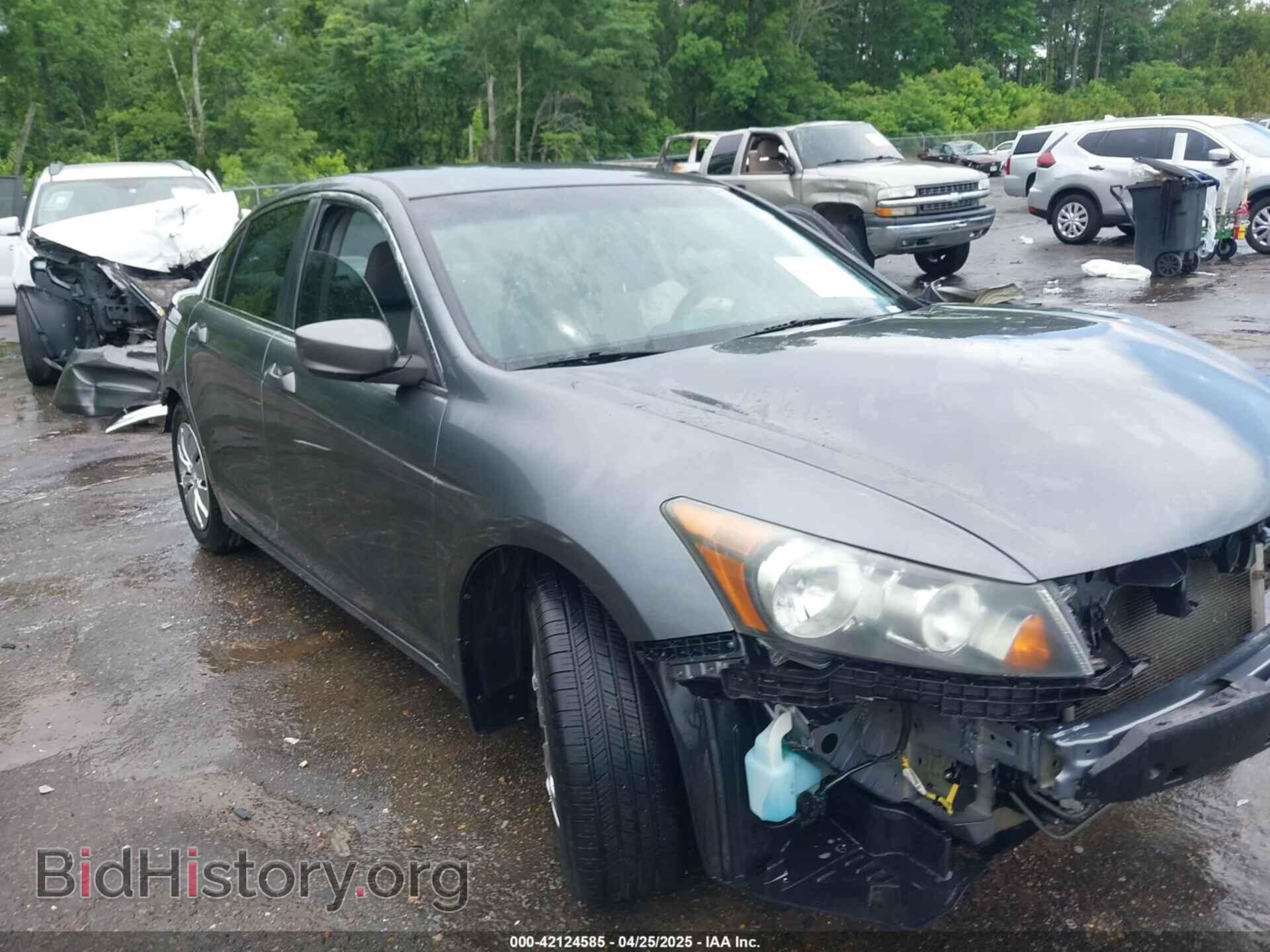 Photo 1HGCP2F34BA061663 - HONDA ACCORD 2011