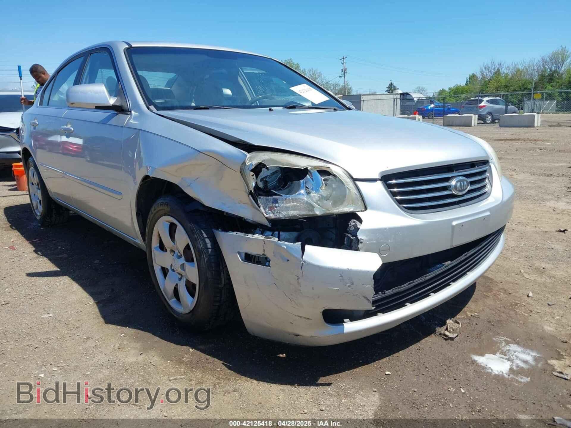 2007 KIA OPTIMA - VIN: KNAGE123775157080 - Photo 6