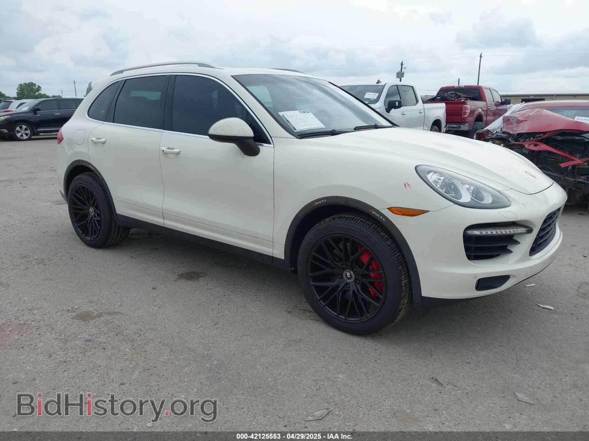 Photo WP1AC2A22CLA81995 - PORSCHE CAYENNE 2012