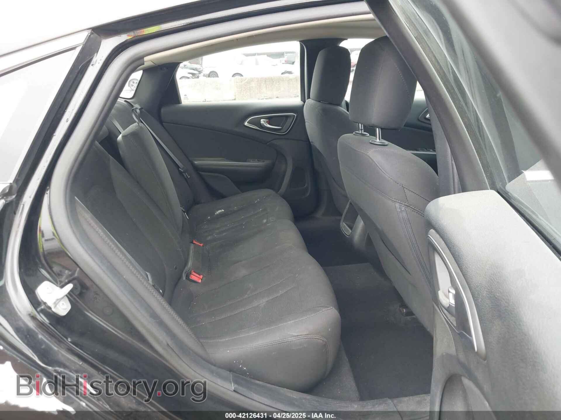 2015 CHRYSLER 200 - VIN: 1C3CCCAB3FN539721 - Фото 8
