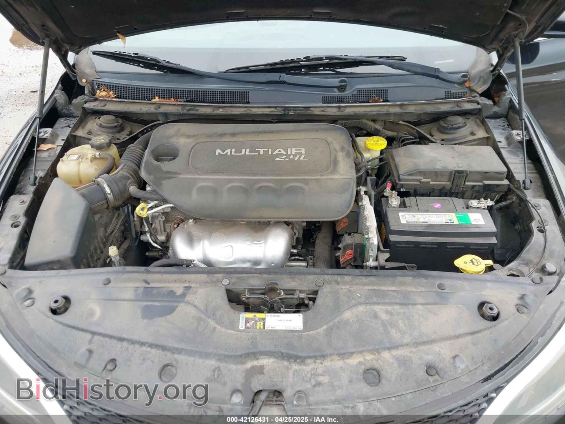 2015 CHRYSLER 200 - VIN: 1C3CCCAB3FN539721 - Фото 10