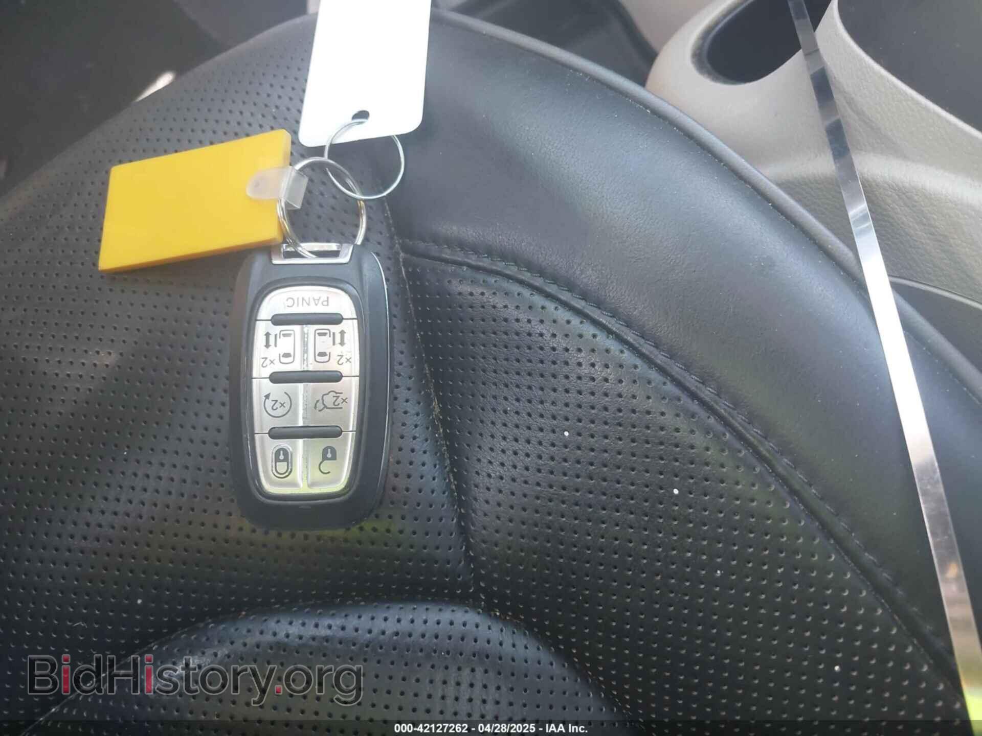2019 CHRYSLER PACIFICA - VIN: 2C4RC1GG1KR552218 - Фото 11