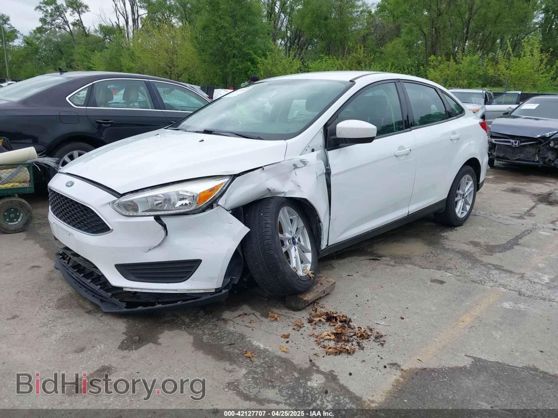 2018 FORD FOCUS - VIN: 1FADP3F29JL223389 - Фото 2