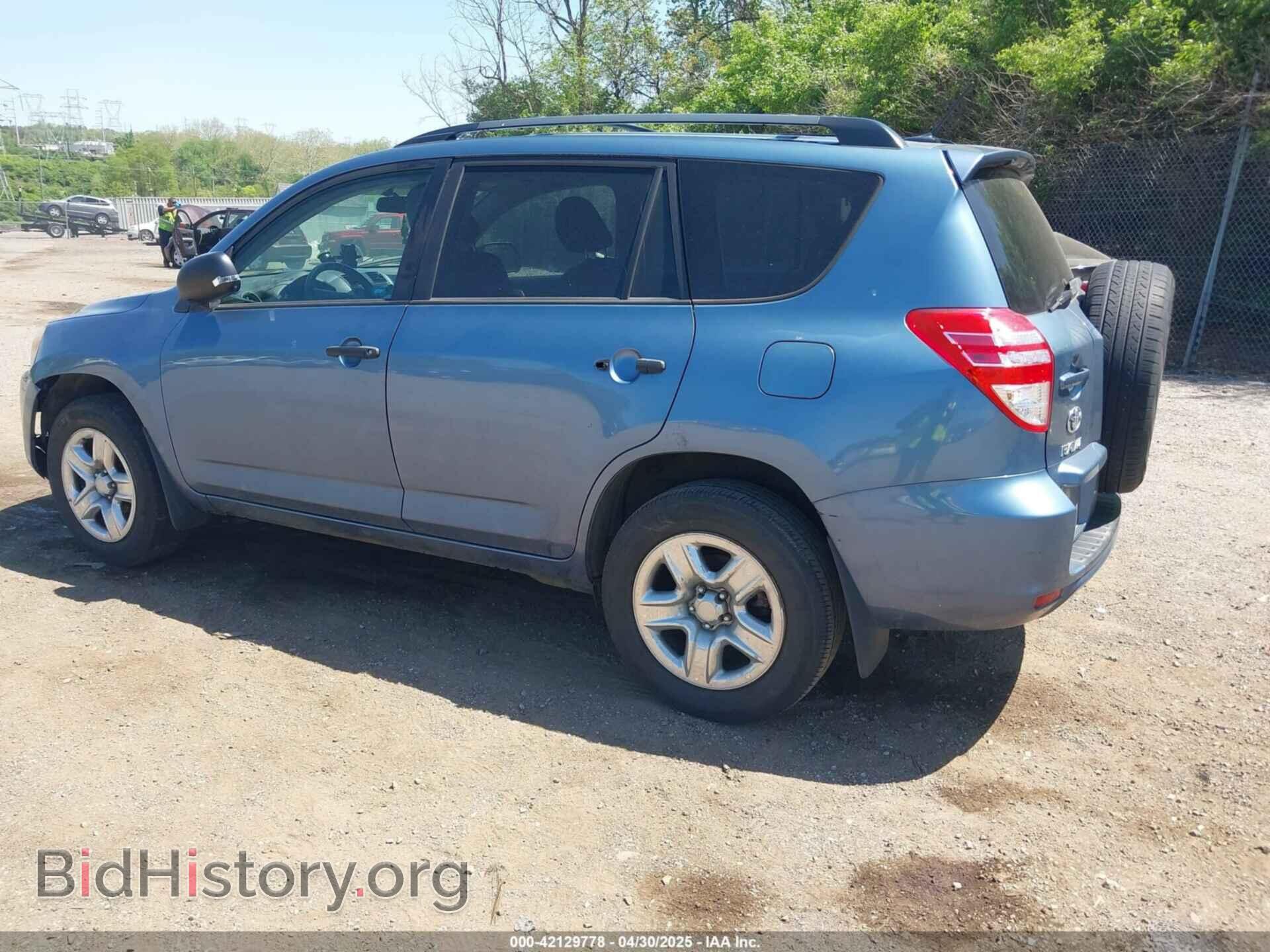 2011 TOYOTA RAV4 - VIN: 2T3BF4DV8BW100558 - Фото 3