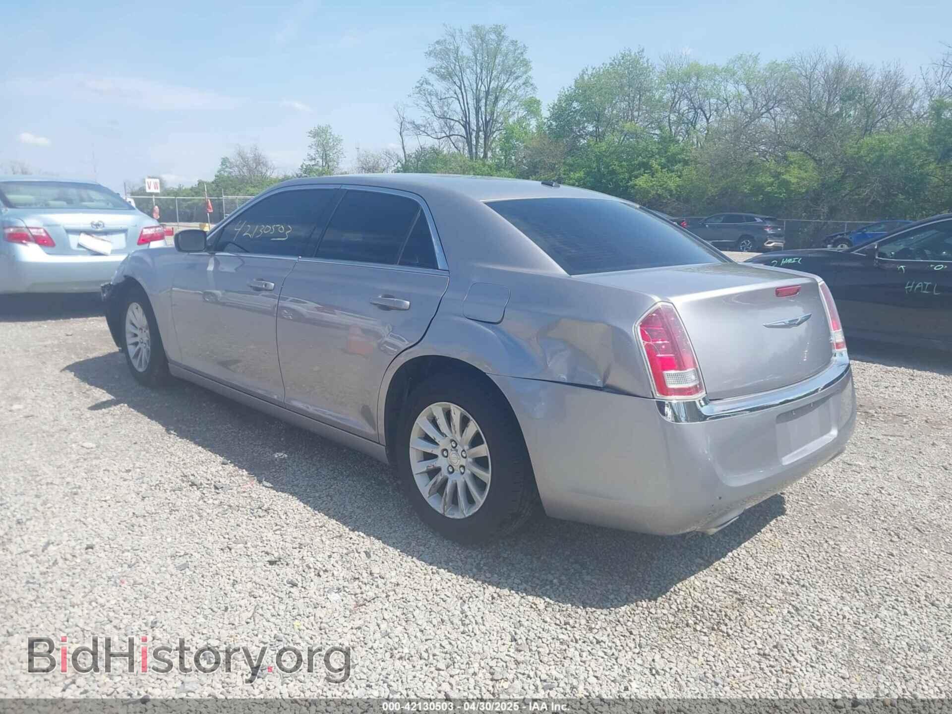 2013 CHRYSLER 300 - VIN: 2C3CCAAG2DH709850 - Фото 3