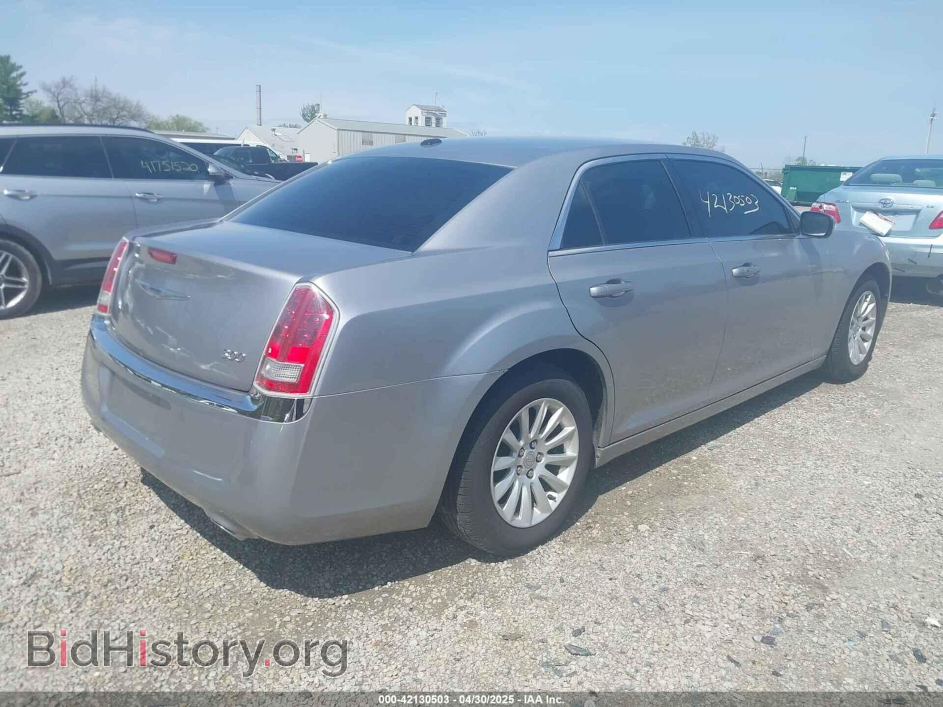 2013 CHRYSLER 300 - VIN: 2C3CCAAG2DH709850 - Фото 4
