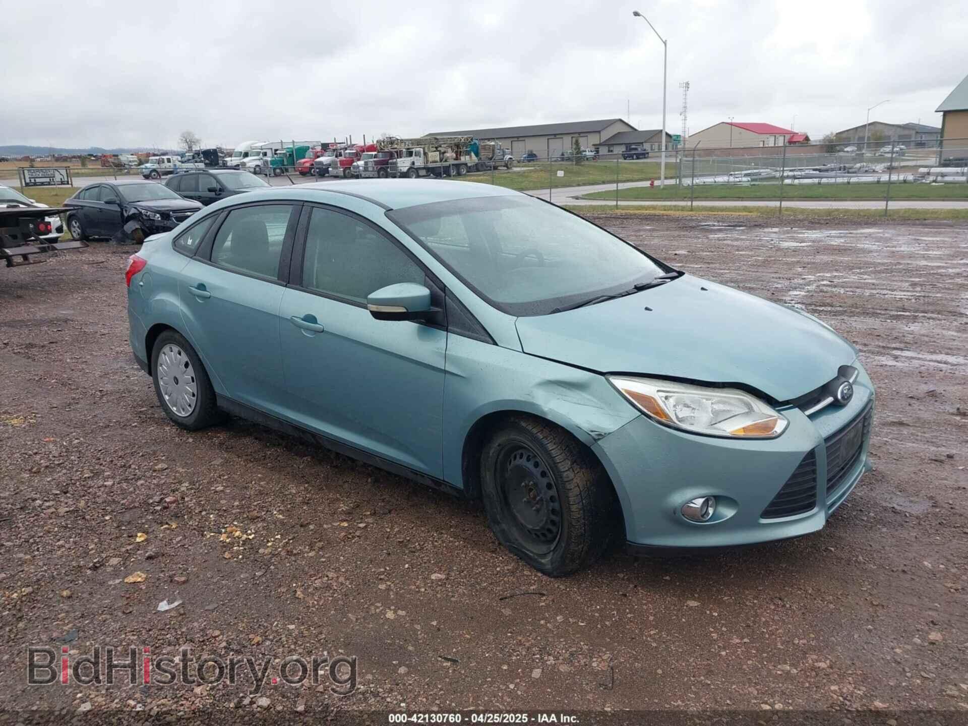 Photo 1FAHP3F28CL321110 - FORD FOCUS 2012