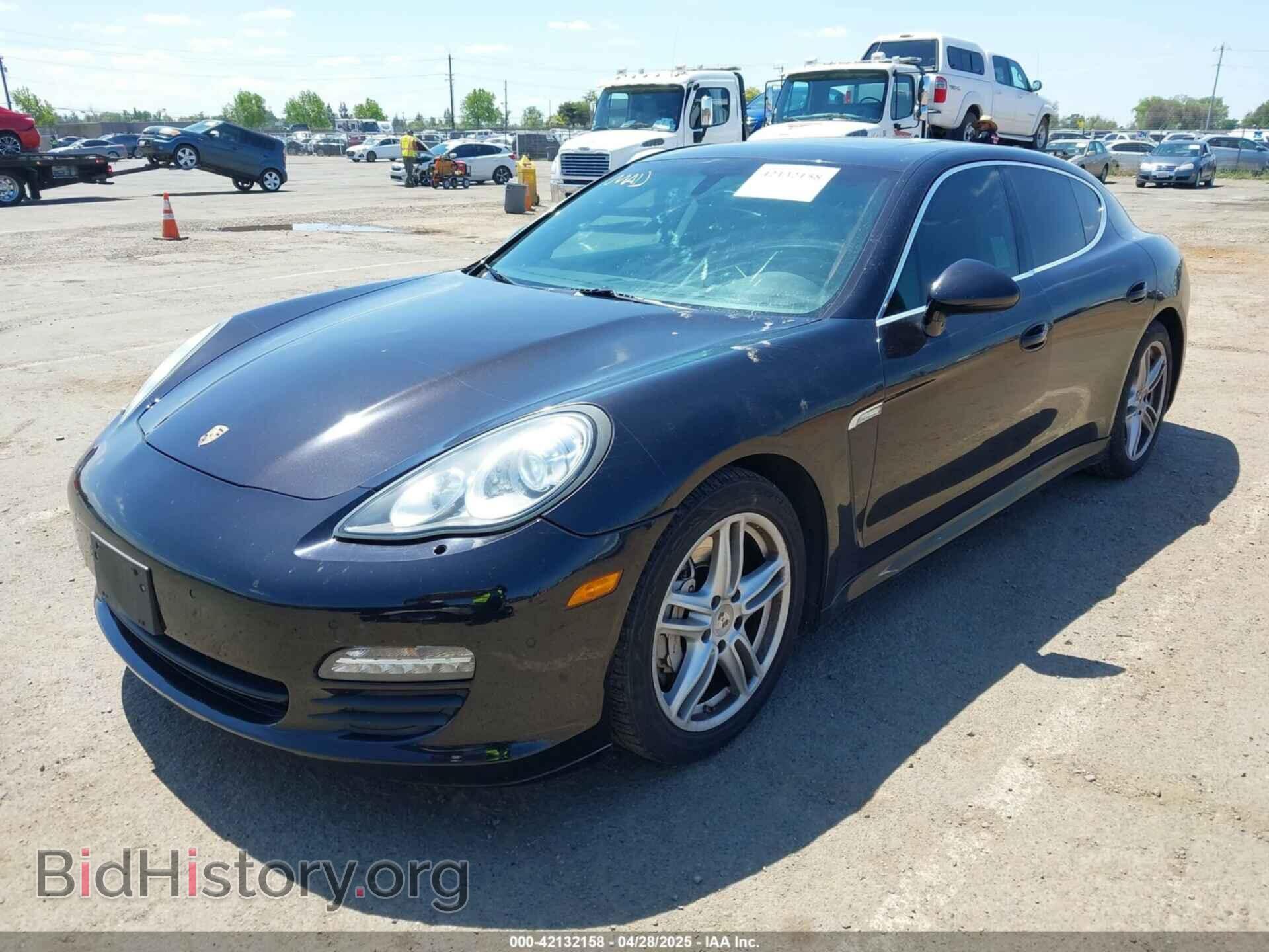 2011 PORSCHE PANAMERA - VIN: WP0AB2A74BL062301 - Фото 2