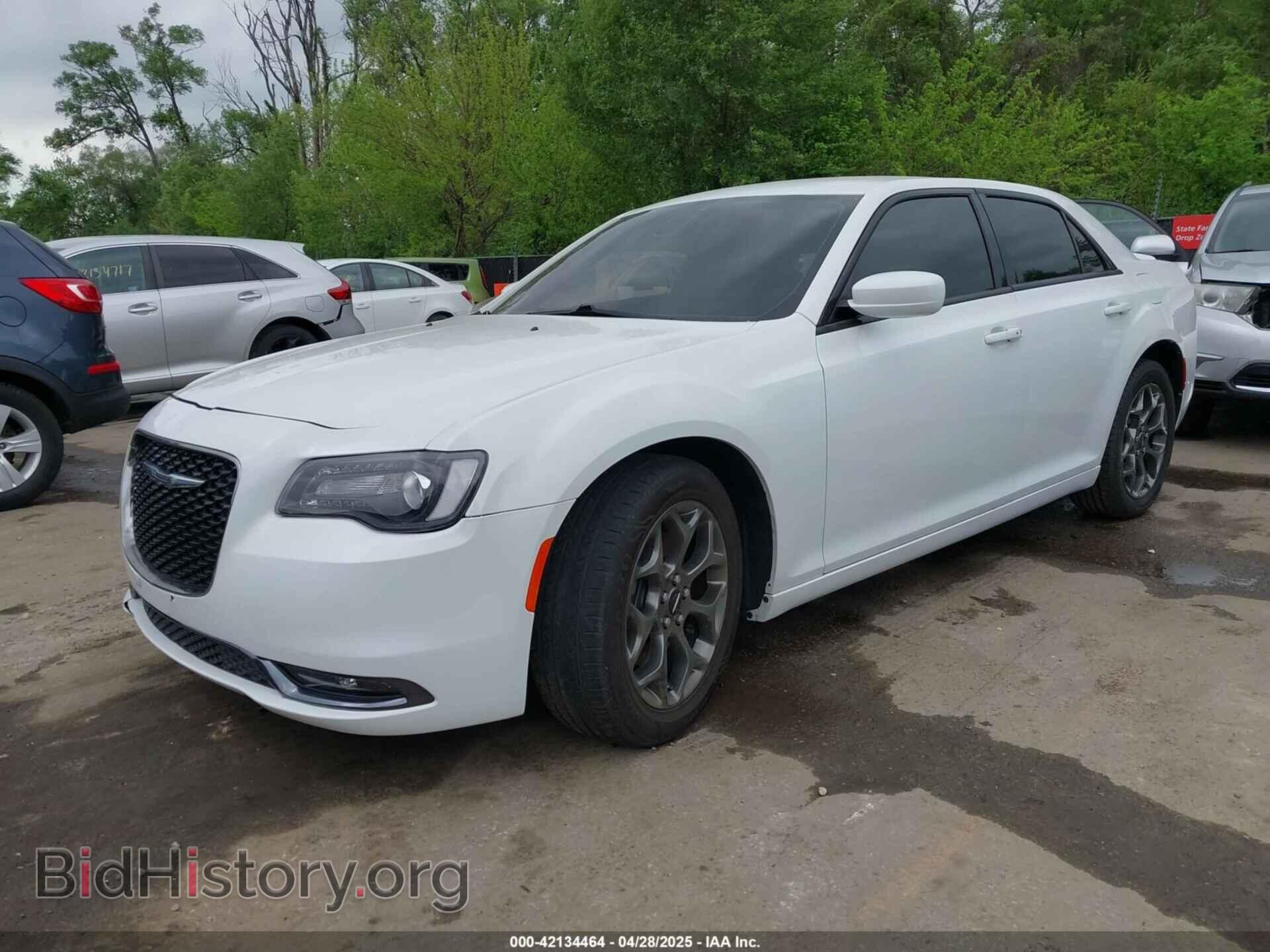 2016 CHRYSLER 300 - VIN: 2C3CCAGG3GH183028 - Фото 2
