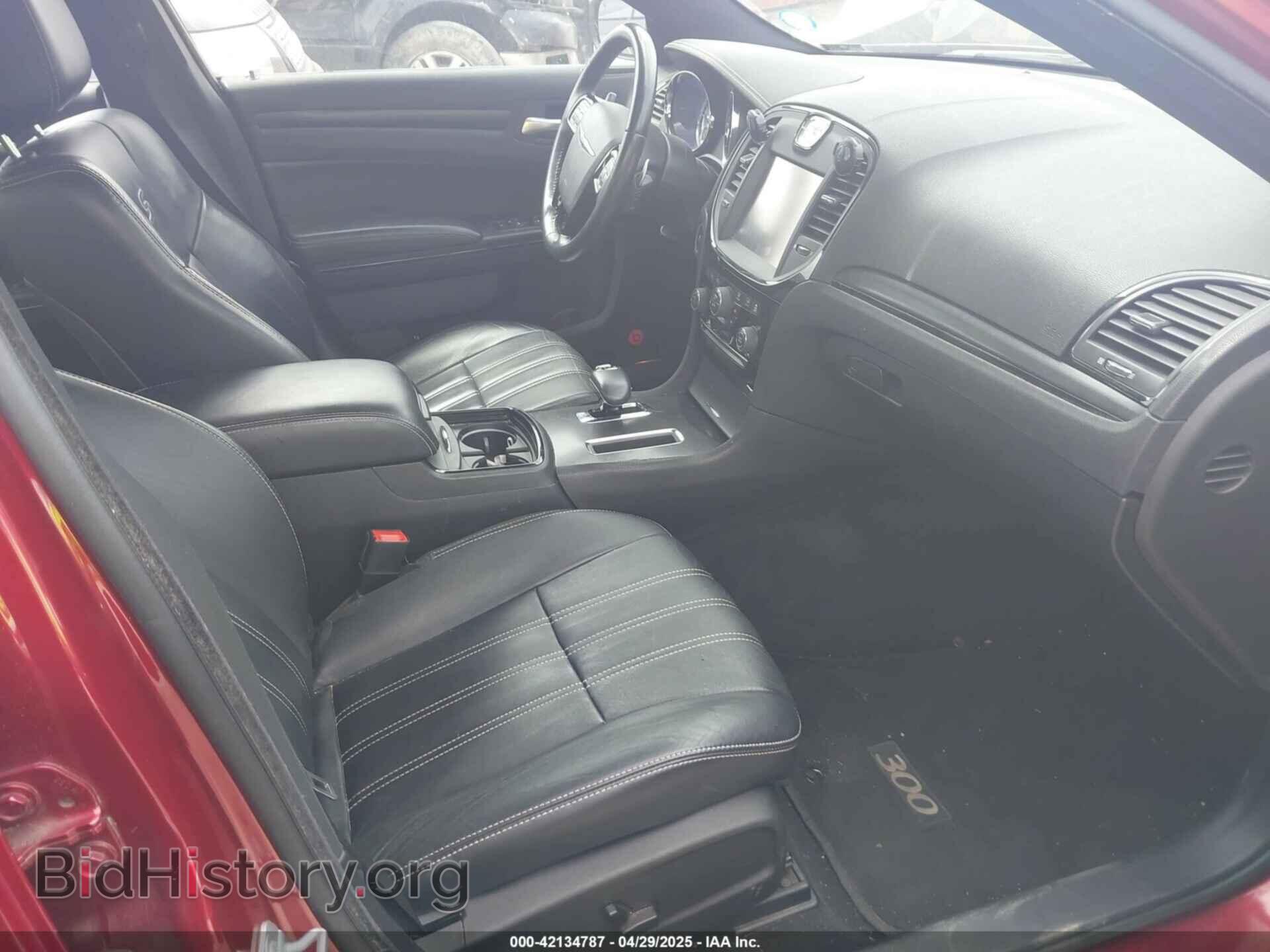 2014 CHRYSLER 300 - VIN: 2C3CCABG1EH355190 - Фото 5