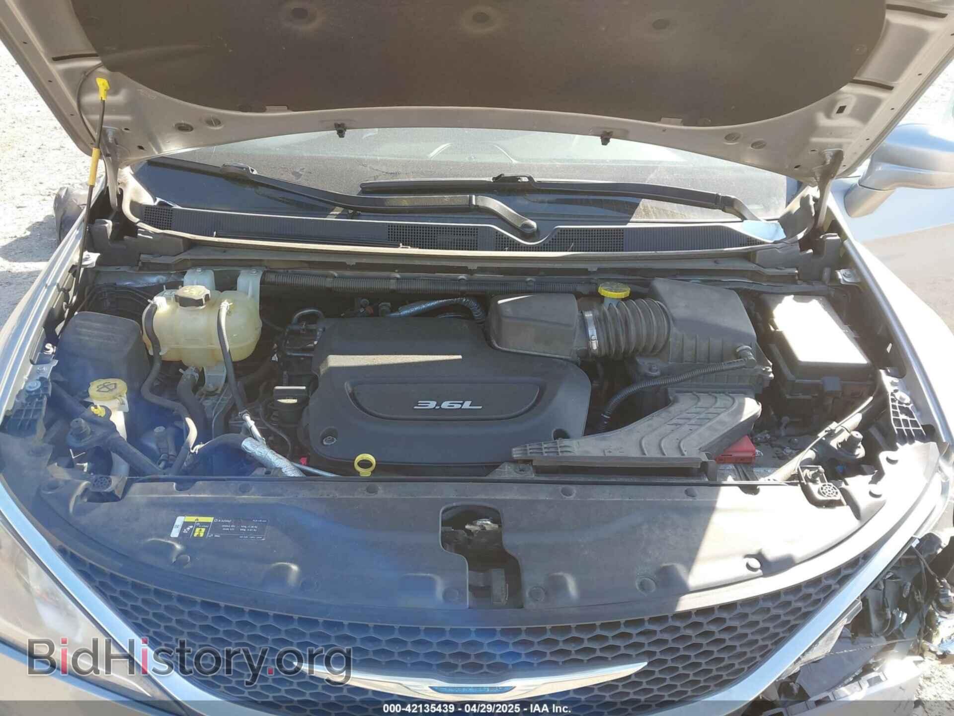 2018 CHRYSLER PACIFICA - VIN: 2C4RC1BG6JR128698 - Фото 10