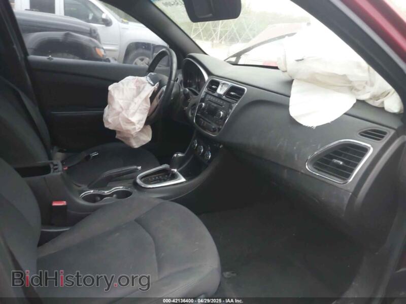 2013 Chrysler 200 (VIN 1C3CCBBBXDN764630) — фото 5 из 16