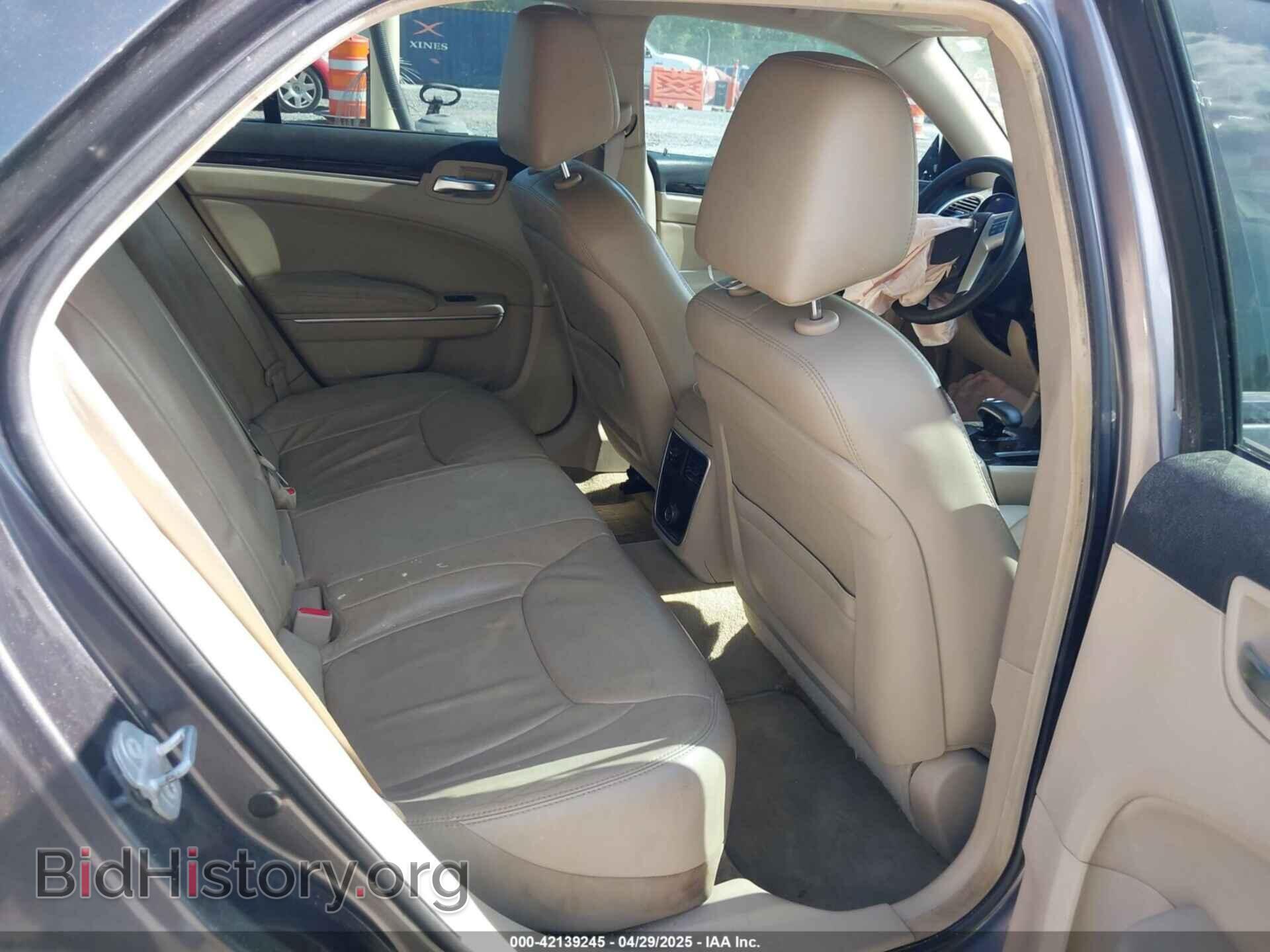 2014 CHRYSLER 300 - VIN: 2C3CCAAG1EH212760 - Фото 8