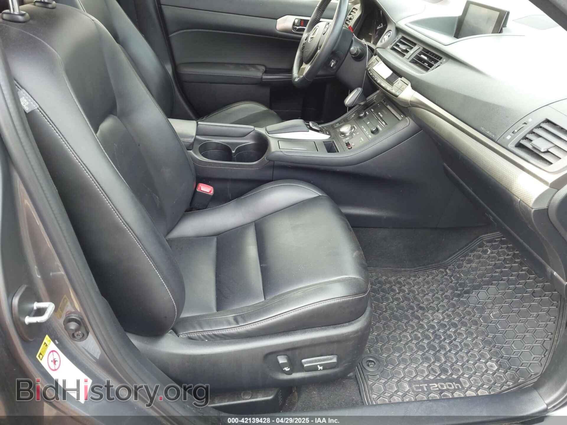 2014 LEXUS CT 200H - VIN: JTHKD5BH4E2201617 - Photo 5