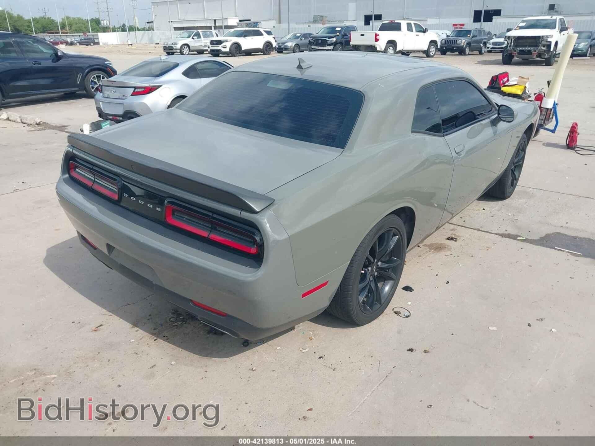 2018 DODGE CHALLENGER - VIN: 2C3CDZAG8JH110801 - Фото 4