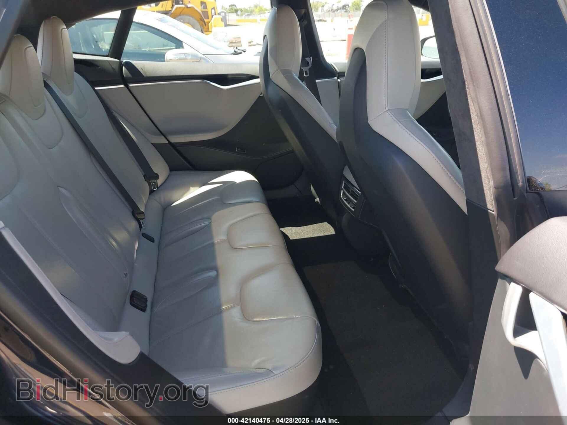 2015 TESLA MODEL S - VIN: 5YJSA1H15FF084321 - Фото 8