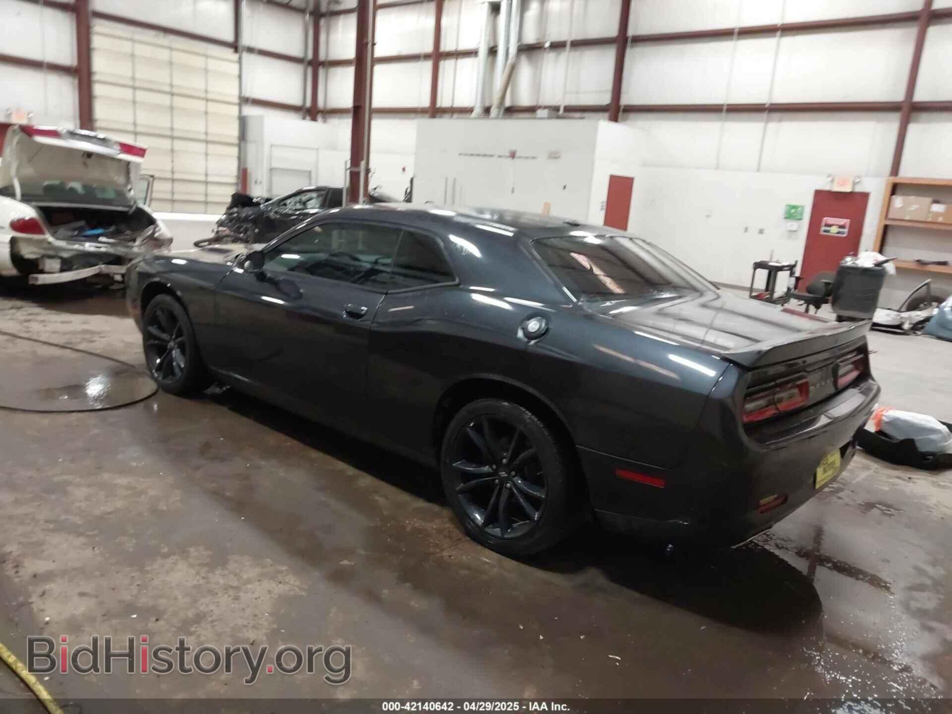 2018 DODGE CHALLENGER - VIN: 2C3CDZAG7JH124222 - Фото 3