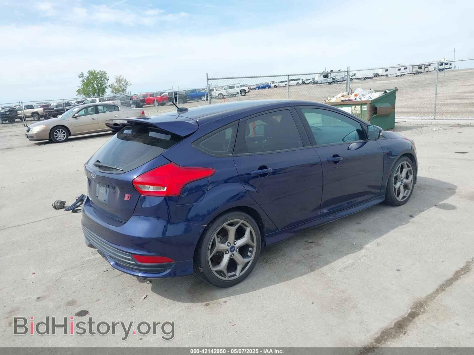 2017 FORD FOCUS ST - VIN: 1FADP3L99HL241872 - Photo 4