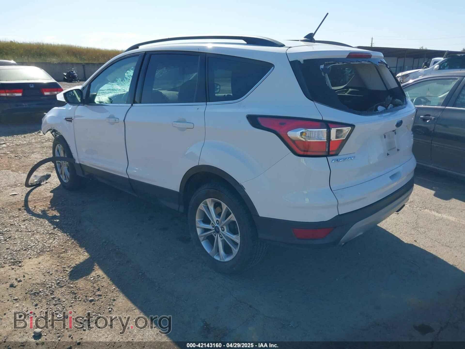 2018 FORD ESCAPE - VIN: 1FMCU0GD2JUB26232 - Фото 3