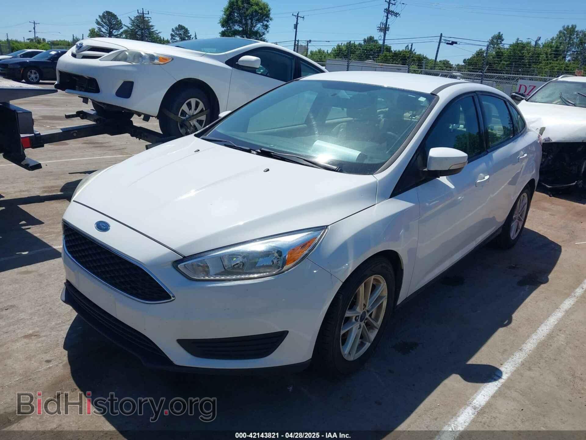 2017 FORD FOCUS - VIN: 1FADP3F29HL234323 - Фото 2